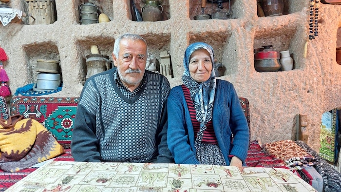 Ismail and Emine still live in their "stone apartment" in Uçhisar from time to time.