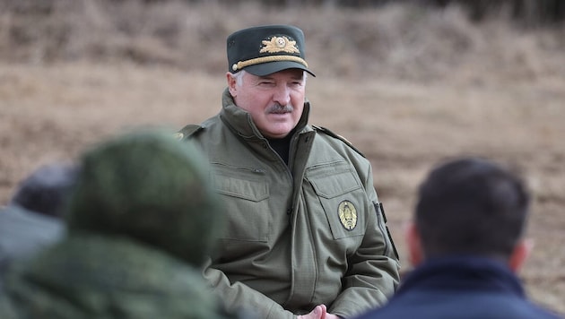 Lukashenko'nun Putin'le olan bağlantıları, Ukrayna'da her şeye rağmen barışın sağlanmasına engel teşkil edebilir. (Bild: president.gov.by)