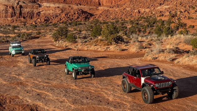 Four Jeeps celebrate an Easter party (Bild: Jeep)