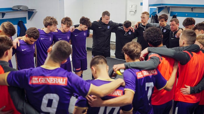 Motivierende Ansprachen in der Kabine zeichnen den Burgenländer auch aus.