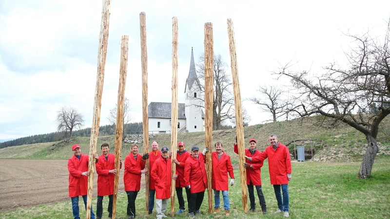 Am Feld unter der Pfarrkirche St. Georgen werden seit jeher die Fackeln geschwungen. (Bild: Evelyn HronekKamerawerk)