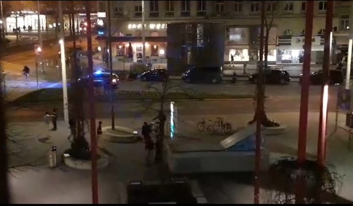 Die Polizei reagiert auf die herumstreifenden Jugendgruppen