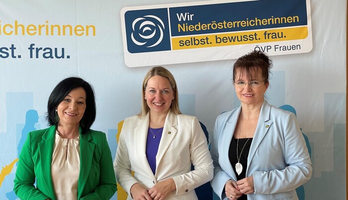ÖVP-Politikerinnen Margit Göll (li.), Silke Dammerer und Brigitte Ribisch wollen Frauen und ...