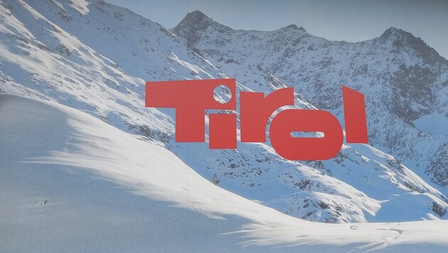 Ein Werbeplakat der Tirol Werbung. In dem Werbehaus rumort es nach dem „Rülps-Video“ gewaltig. (Bild: Manuel Schwaiger)