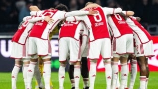 Ajax Amsterdam erhält im Sommer einen neuen Trainer an der Seitenlinie. (Bild: APA/AFP/ANP/Olaf Kraak)