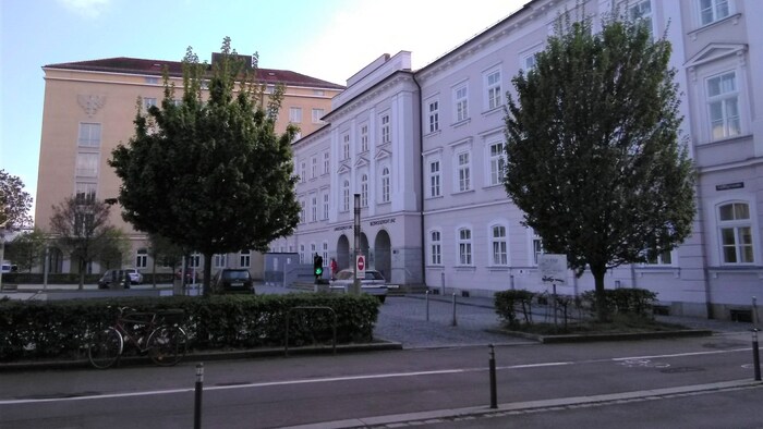 The Linz public prosecutor's office is investigating the financing of terrorism.