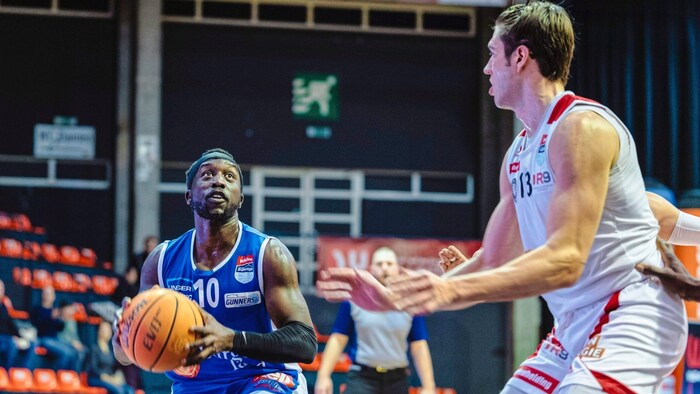 Munis Tutu contributed 15 points to Oberwart's victory.