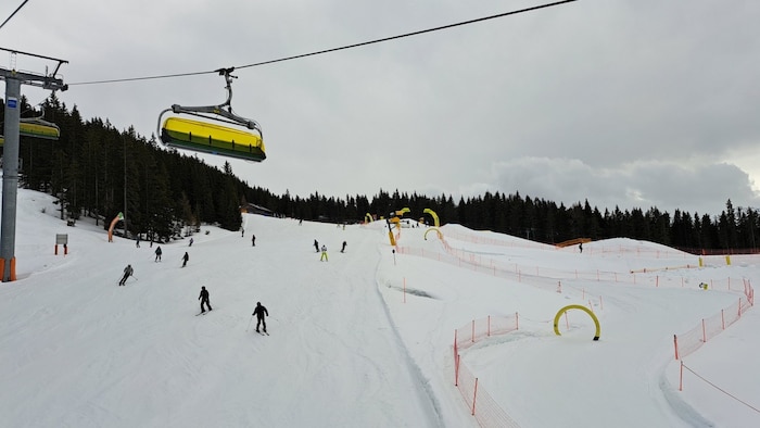 Auf der Planai in Schladming gibt es am Berg noch optimale Verhältnisse zum Skifahren.