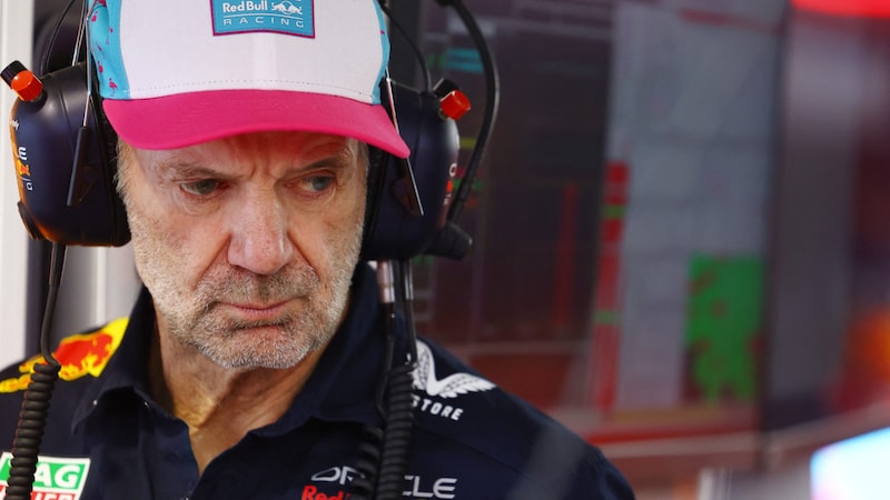 Adrian Newey verlässt Red Bull (Bild: AFP)