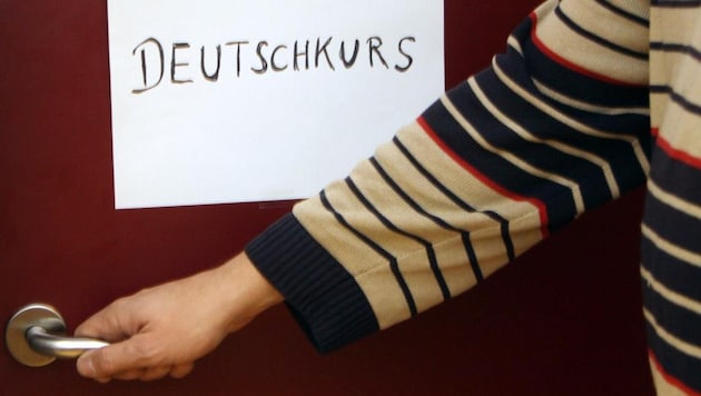 Tirols ÖGB-Chef Wohlgemuth will unbürokratische Deutschkurse für ausländische Mitarbeiterinnen und Mitarbeiter – am besten in den Betrieben. (Bild: Christian Jauschowetz)