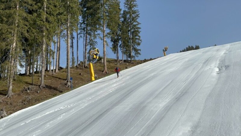 Lenker und Beifahrer schlitterten zur Talstation. (Bild: zoom.tirol)