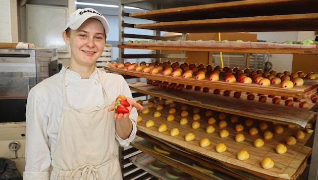 Linda Schörg completes her training in the fall and will then be Vienna's first chocolatier (Bild: Zwefo)