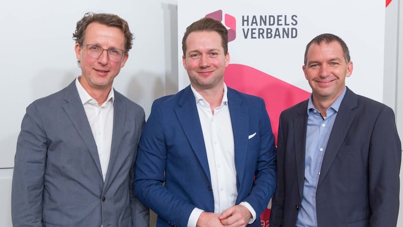 Hannes Lindner (Markt + Standort), Rainer Will (Handelsverband) und Roman Schwarzenecker (Markt + Standort) (Bild: Leadersnet / Daniel Mikkelsen)