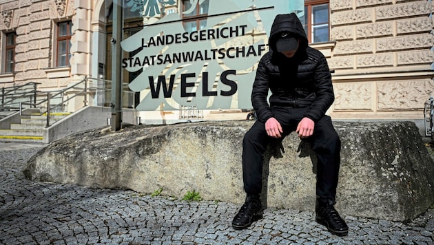 A. was sentenced to a conditional prison sentence for robbery and grievous bodily harm (not yet legally binding) - he tells the "Krone" how it got this far. (Bild: Markus Wenzel)