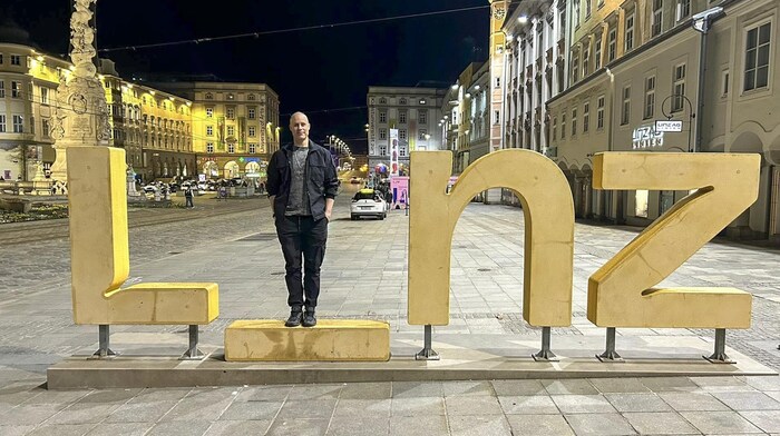 Ran-D schaute sich in der Stadt um