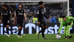 Hängende Köpfe bei den Spielern von Juventus Turin (Bild: AFP)