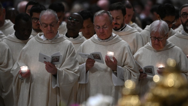 Messe im Petersdom (Bild: AFP)