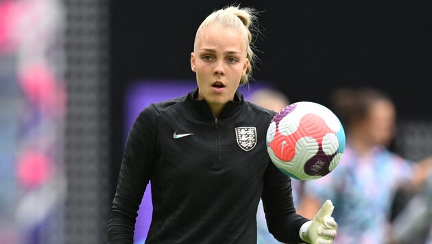 Ellie Roebuck im Dress des englischen Nationalteams.  (Bild: APA/AFP/JUSTIN TALLIS)