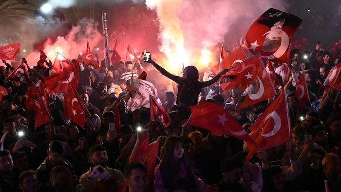 CHP supporters celebrate their candidate Mansur Yavas