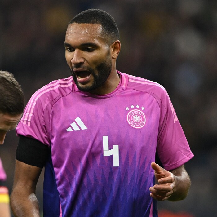 Jonathan Tah plays with the 4 on his chest and back.