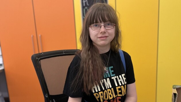 Lara (18) hat eine Autismus-Spektrum-Störung, lässt sich davon aber nicht unterkriegen. (Bild: AufBauwerk)