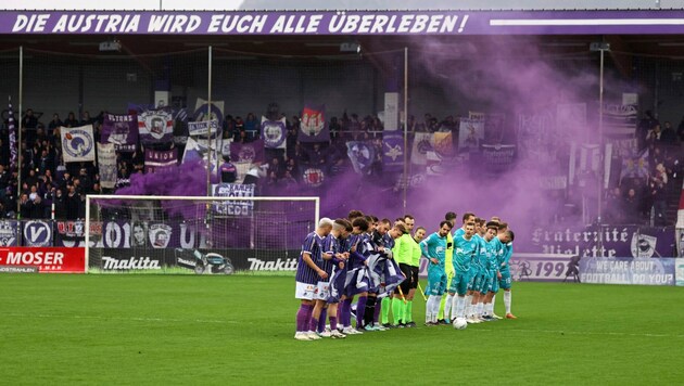 Austria Salzburg und die Fans können nur mehr hoffen. (Bild: Kronen Zeitung)