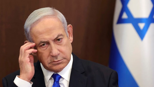 Der israelische Ministerpräsident Benjamin Netanyahu kündigte an, sich von der „empörenden Drohung“ nicht einschüchtern zu lassen.  (Bild: AP)
