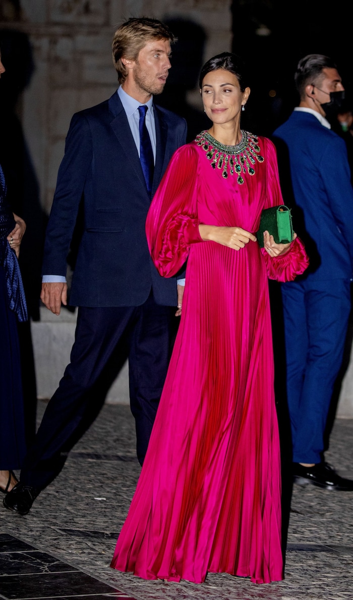Alessandra von Hannover wirbt für ihre eigene Taschenkollektion.