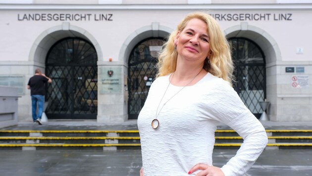 Monika Ring vor dem Landesgericht Linz