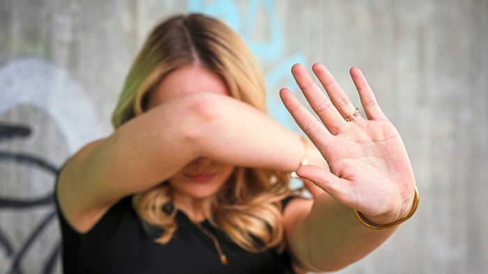 Die Frau des Bürgermeisters musste laut Zeugen befürchten, dass ihm „die Hand ausrutscht“. (Symbolfoto)