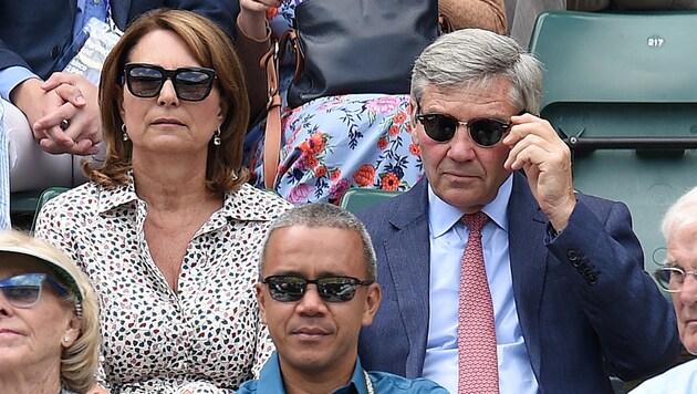 Carole and Michael Middleton not only have to worry about their daughter Kate at the moment, but also have a debt problem that is keeping them awake. (Bild: APA/AFP/Oli SCARFF)
