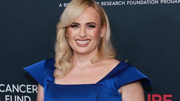 In her biography, Rebel Wilson talks openly about not having sex for the first time until she was 35. Now she has revealed the star who took her virginity. (Bild: APA/Getty Images via AFP/GETTY IMAGES/Matt Winkelmeyer)