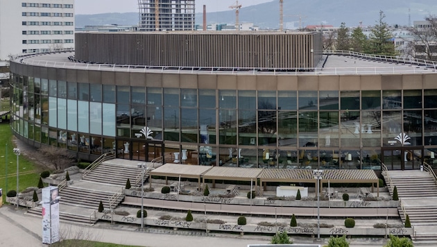 The Brucknerhaus in Linz is 50 years old - and in crisis (Bild: Horst Einöder/Flashpictures)