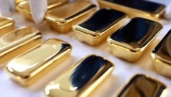Die Einigung der USA und Chinas im Handelsstreit hat sich auf den Goldpreis ausgewirkt (Symbolbild). (Bild: APA/dpa/Uli Deck)