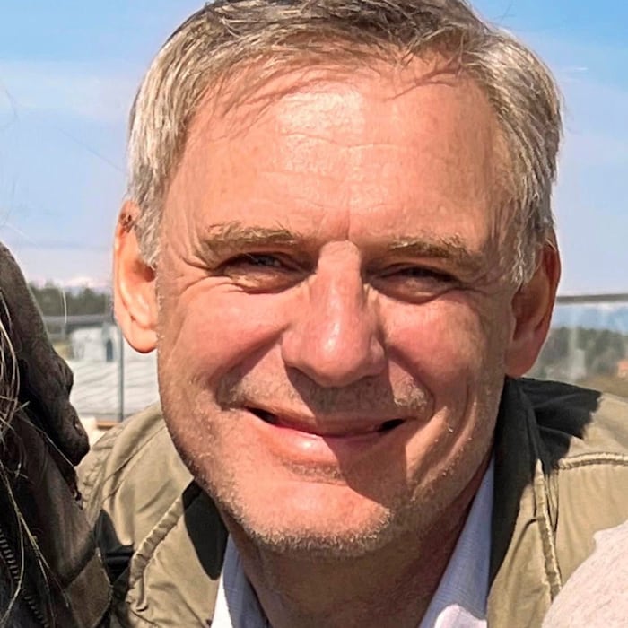 HEINZ NIEDERBICHLER (53) AUS FELDKIRCHEN „Ich bin teilweise in einem Wirtshaus aufgewachsen – ich genieße dort die gut bürgerliche Küche nach dem Wandern oder Skifahren. Es gehört zum Dorfleben dazu!“