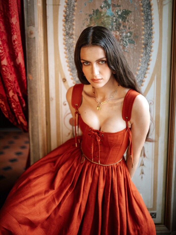 Lena Hoschek knows all too well how to show off feminine curves in the most exciting way.
