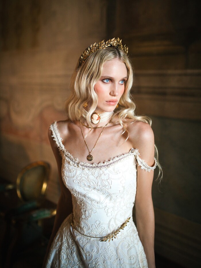 Lena Hoschek focuses on fine fabrics and wonderfully feminine cuts.