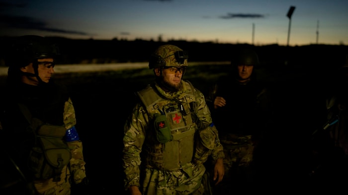 Geliefert werden der Ukraine bald Munition, Sprengstoff und Waffen sowie Transportgeräte, ...