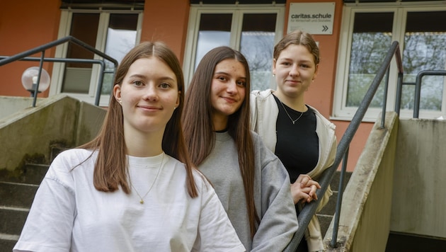 Lena-Marie , Sara und Malisa hoffen auf rege Teilnahme von Salzburgern am 11. April. (Bild: Tschepp Markus)