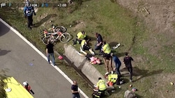 Schwerer Zwischenfall bei der Baskenland-Rundfahrt in Spanien! (Bild: twitter.com/ehitzulia)