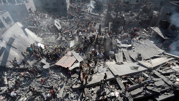 Gazze Şeridi'nde sınırın yeniden açılmasıyla önlenmesi gereken insani bir acil durum baş gösteriyor. (Bild: AP)