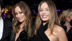 Die Hollywood-Powerfrauen Olivia Wilde und Margot Robbie vereinen ihre Kräfte für die actiongeladene Comicverfilmung. (Bild: APA/Getty Images via AFP/GETTY IMAGES/Phillip Faraone)