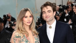 Suki Waterhouse und Robert Pattinson sind seit einigen Monaten Eltern.  (Bild: APA/Getty Images via AFP/GETTY IMAGES/Jamie McCarthy)