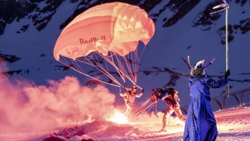 Das Schauspiel am Rettenbachferner in Sölden ist in seiner Form weltweit einzigartig (Bild: ernst lorenzi soelden austria)