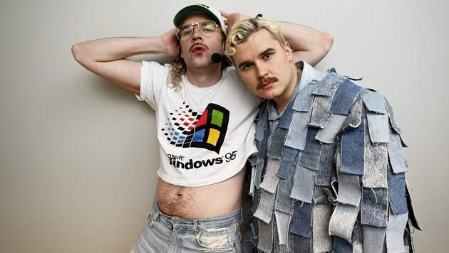 Finlandiya Şarkı Yarışması katılımcıları Teemu Keisteri (solda) ve Windows95man'dan Henri Piispanen. (Bild: Vesa Moilanen / Lehtikuva / picturedesk.com)