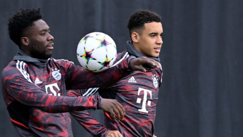 Alphonso Davies und Jamal Musiala (Bild: APA/AFP/Christof STACHE)