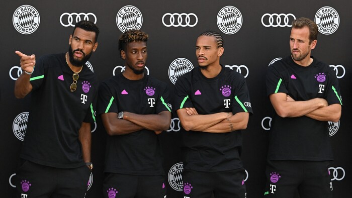 Kingsley Coman (2.v.l.) und Leroy Sane (2.v.r) fallen gegen Heidenheim aus. 