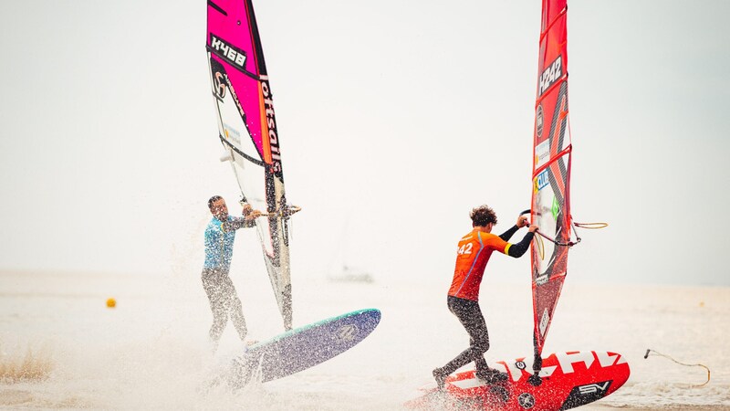 Water sports take center stage. That's how it has to be for Gerhard Polak. That's why the Surf World Cup will be a separate event. At the Surf Opening, beginners in particular will be invited to get to know surfing and kiting. (Bild: © Florian Schoeny)