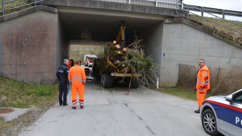 Die Einsatzkräfte kamen zu Hilfe.  (Bild: FF Meggenhofen)