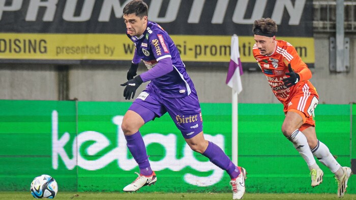 Prokop (re.) und die Hartberger jagen am Sonntag den ersten Bundesliga-Sieg gegen Klagenfurt.